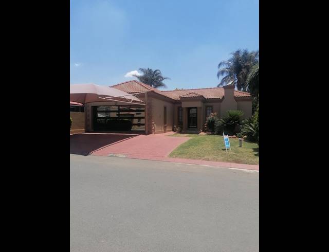 3 BEDROOM TOWNHOUSE FOR SALE IN BRAKPAN NORTH